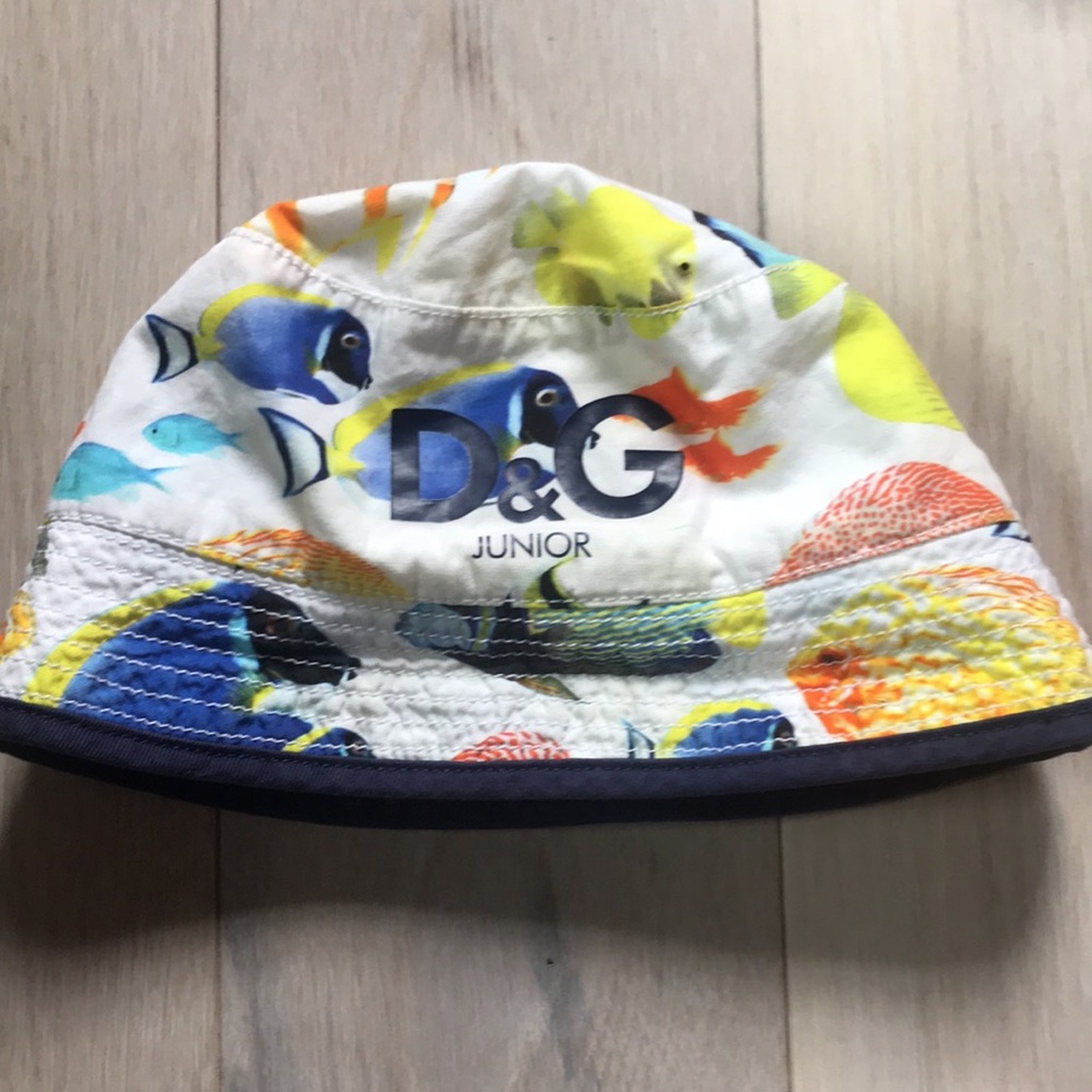 D&G baby hat